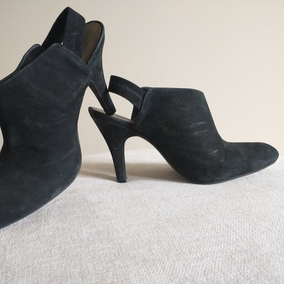 Black Suede Pumps - Picture 2 of 12